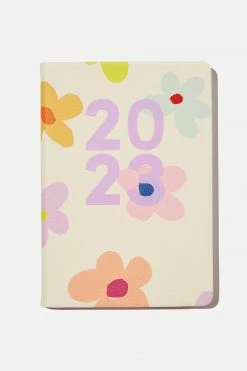 Cheap Stationery Store 49 Typo 2023 A5 Weekly Buffalo Diary