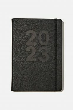 Typo 2023 A5 Weekly Buffalo Diary