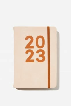 Typo 2023 A5 Daily Buffalo Diary