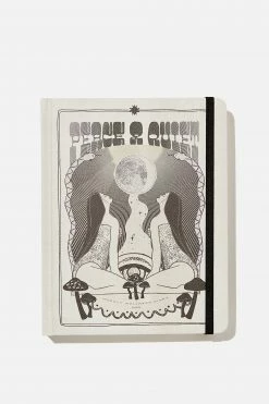 Typo 2023 Small Weekly Wellness Diary